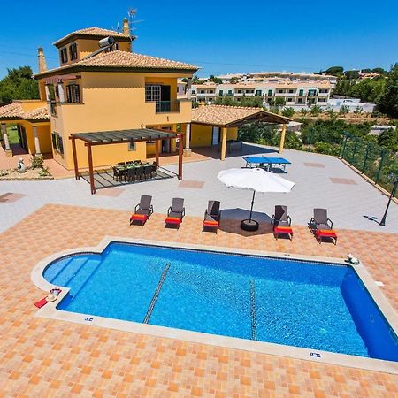 Villa Nincha - Heated Pool - Free Wi-Fi - Air Con Albufeira Exteriér fotografie