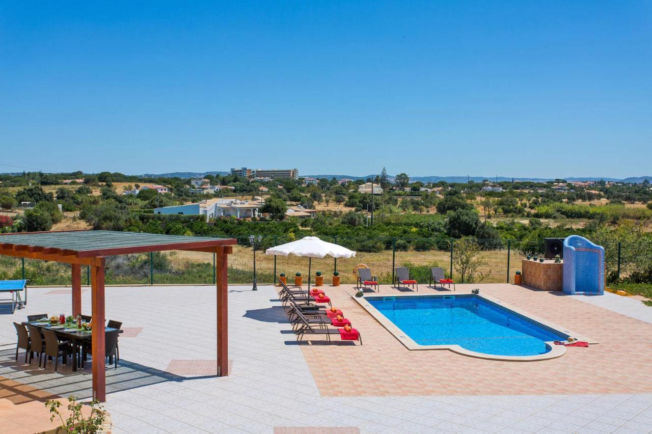 Villa Nincha - Heated Pool - Free Wi-Fi - Air Con Albufeira Exteriér fotografie