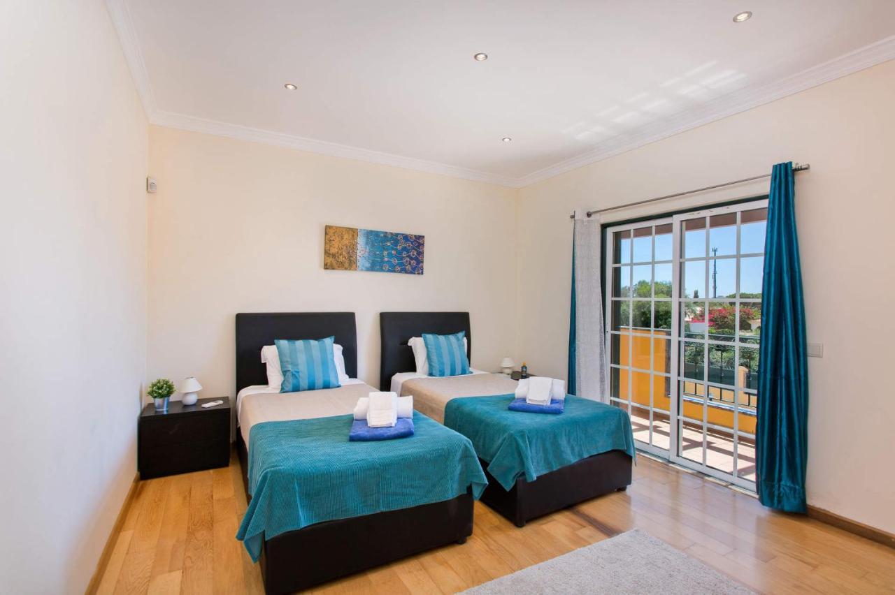 Villa Nincha - Heated Pool - Free Wi-Fi - Air Con Albufeira Exteriér fotografie